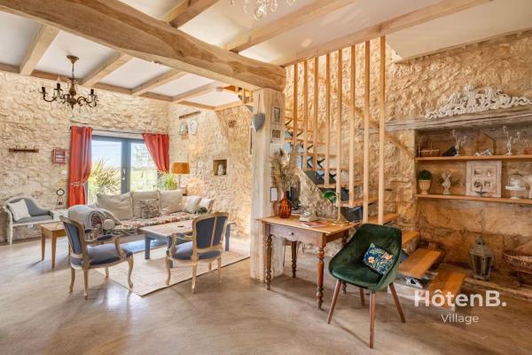 Nella foto è visibile l'oggetto Douce Campagne Cottage Private Spa situato nella città di Clottes.