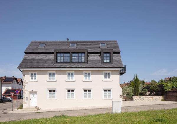 På billedet ses objektet Seehaus Allensbach - Riviera Suite beliggende i byen Allensbach.