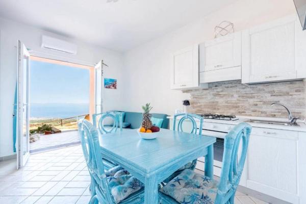 照片显示了位于Buniccu市的Loft 4 Seats Sea View Sardinia物件。