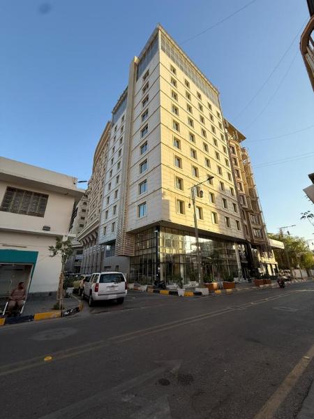 Na fotografii je vidět objekt فندق الملك - King Hotel nacházející se ve městě Karbala.