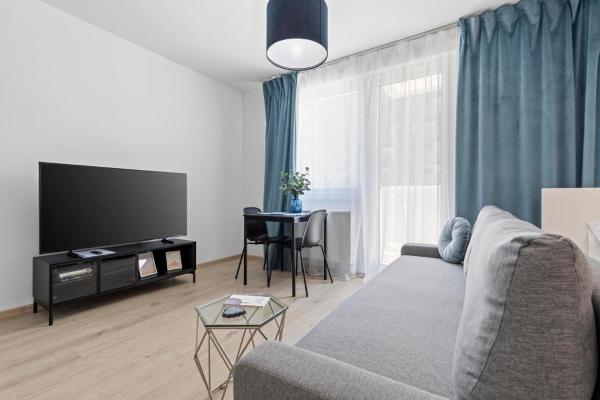 Blue Moon Apartment with Free Parking, Bratislava