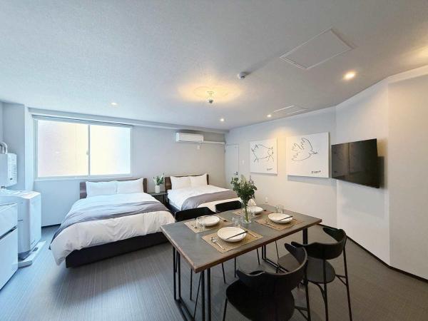 Na zdjęciu widoczny jest obiekt Morimoto Coop by b hotel - Studio Nestled Near Hiroshima Hotspots położony w mieście Hiroszima.
