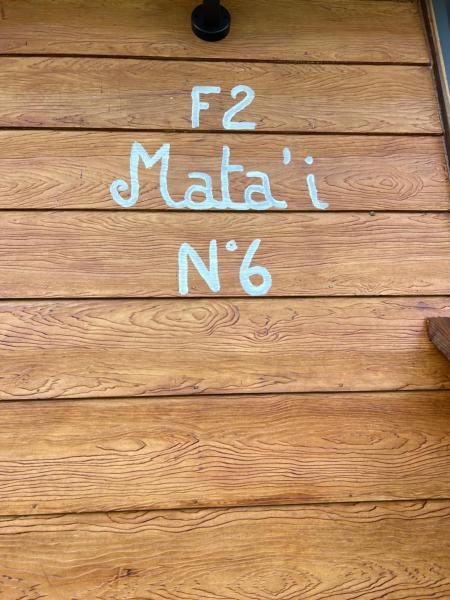 Na fotografii je vidět objekt Bungalow 6 'Mata'i' nacházející se ve městě Parea.
