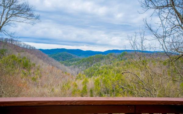 A la foto es mostra l'objecte Homestead Hideaway situat a la ciutat de Sevierville.