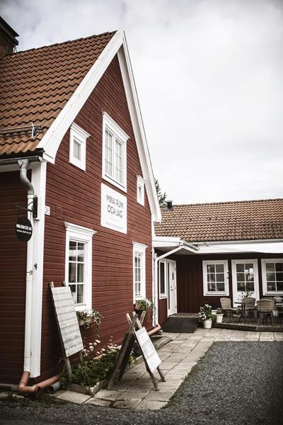 Na fotografii je vidět objekt Villa Långgatan nacházející se ve městě Föllinge.