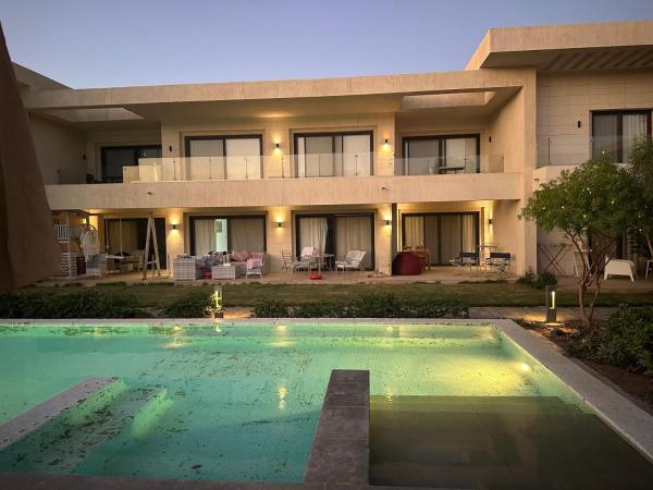 A la foto es mostra l'objecte G cribs cozy 1bd apartment situat a la ciutat de El Gouna.