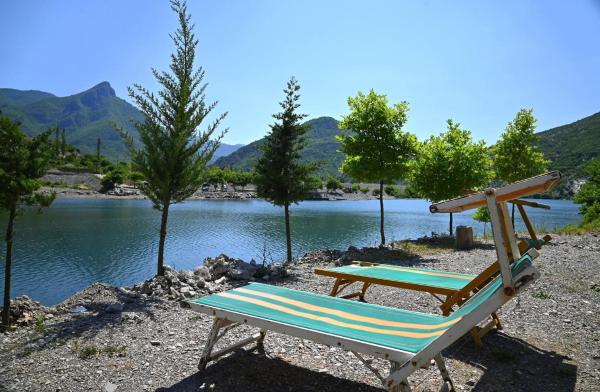 Bilde 6: Kulla e Vjeter (Bar Restaurant, Guesthouse, Parking and Camping)