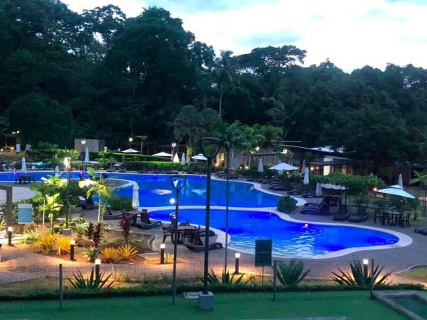 Na foto é possível ver o objeto El Chante cerca de playas, piscinas y vistas a la montaña localizado na cidade de Herradura.