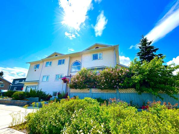 Midnight Sun Inn - Whitehorse