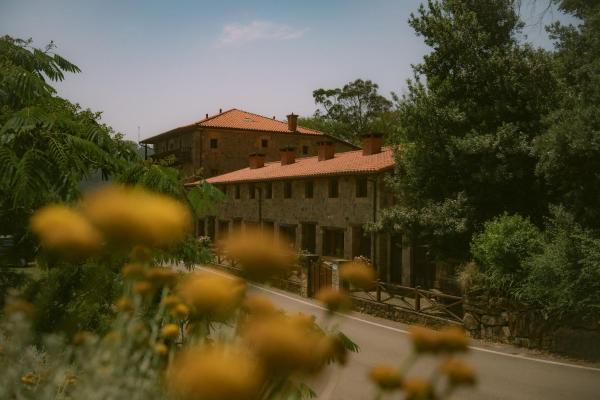 A la foto es mostra l'objecte Fuente de Güelo situat a la ciutat de Praves.