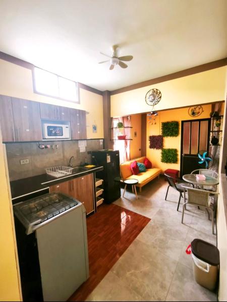 A la foto es mostra l'objecte Departamento Moderno y Acogedor con aire acondicionado situat a la ciutat de Tumbes.