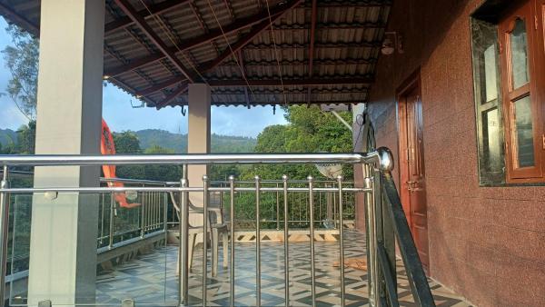 Na fotografii je vidět objekt Saketa Homestay nacházející se ve městě Sagar.