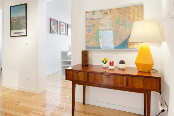 A la foto es mostra l'objecte Amazing Vintage Flat with shared Garden in Principe Real Lisbon situat a la ciutat de Lisboa.