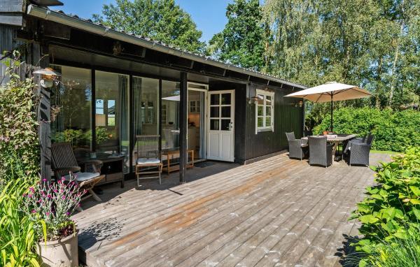照片显示了位于Langebæk市的4 Bedroom Lovely Home In Mern物件。