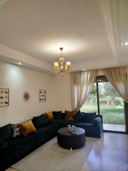 Na fotografii je vidět objekt charmant appartement avec grande piscine & terrasse nacházející se ve městě Marakéš.