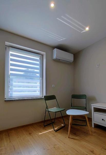 A la foto es mostra l'objecte Apartament Wysoka 580 z prywatną łazienką situat a la ciutat de Bielawa.