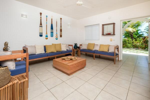 Na foto é possível ver o objeto Oceanfront apartment localizado na cidade de Las Terrenas.