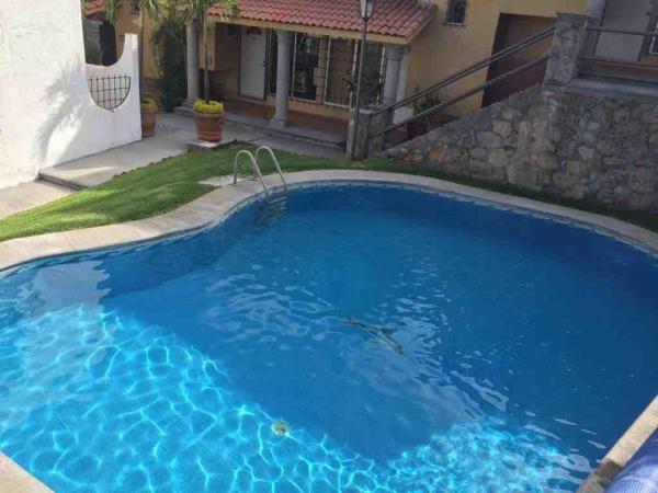Na fotografii je vidět objekt Condominio Familiar-Descanso Tequesquitengo nacházející se ve městě Tequesquitengo.