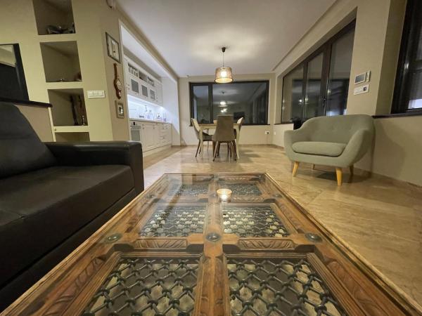 写真にはバタク市にあるPremium Studio Apartment in Private Villa Nisimが写っています。