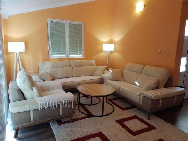 照片显示了位于Čeluga市的Apartments Sofia物件。