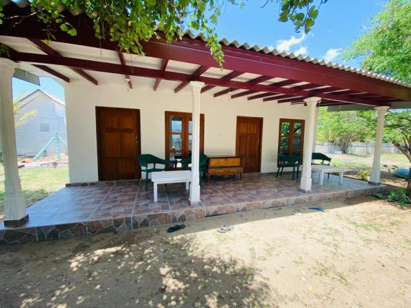 A la foto es mostra l'objecte Pigeon island beach view villa nilaveli situat a la ciutat de Trincomalee.