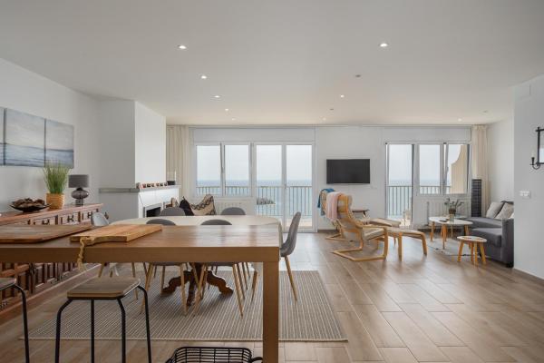 A la foto es mostra l'objecte Apartament amb espectaculars vistes a Palamós situat a la ciutat de Palamós.