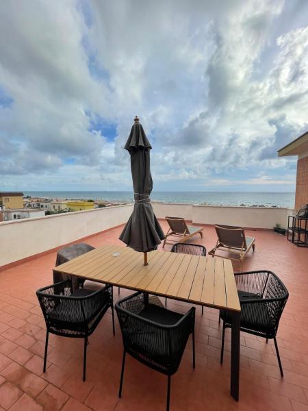 A la foto es mostra l'objecte Il terrazzo sul mare situat a la ciutat de Passoscuro.