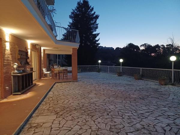 Kuvassa näkyy kohde Cas'Ale ai Castelli Romani, joka sijaitsee kaupungissa Monte Compatri.