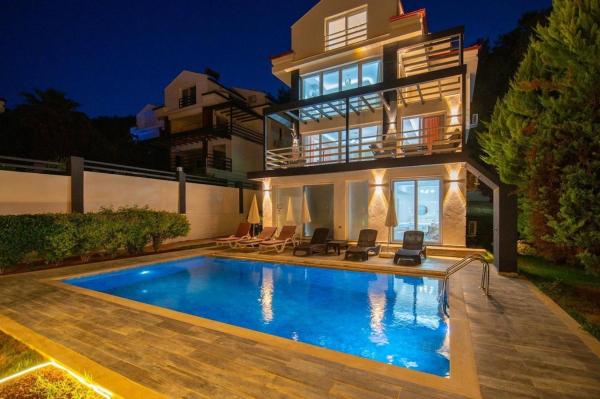På billedet ses objektet kibar villa beliggende i byen Fethiye.