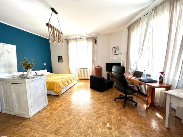 A la foto es mostra l'objecte Pine Art house - relax creativo situat a la ciutat de Pinerolo.