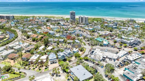 Billede 2: Lime in the Coconut - In Siesta Key Village, Pet Friendly, Private Pool!