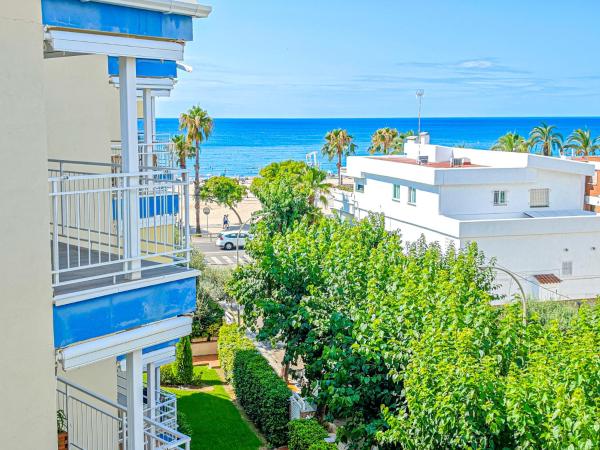 På billedet ses objektet LITORAL COSTA DORADA - CORAL Only families beliggende i byen Cambrils.
