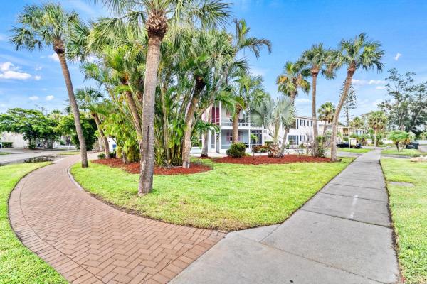 Billede 8: Lime in the Coconut - In Siesta Key Village, Pet Friendly, Private Pool!