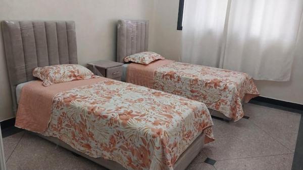 På bildet vises objektet Appartement Meublé avec Parking Gratuit, Calme & Pratique à Casablanca som ligger i byen Aïn Sebaa.