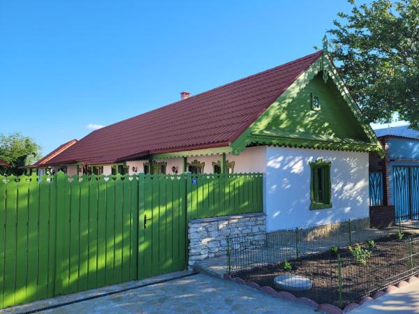 A la foto es mostra l'objecte Poveste verde situat a la ciutat de Vişina.