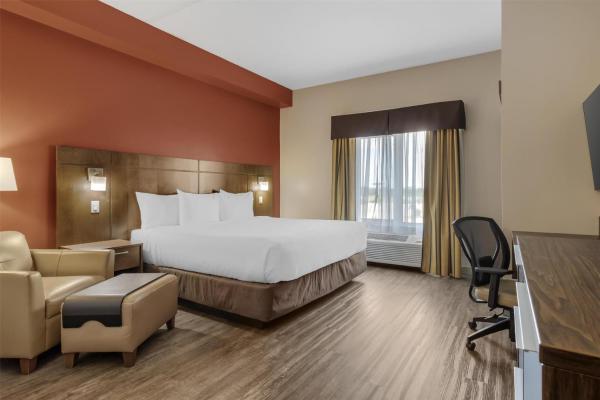 På billedet ses objektet Best Western Plus Winnipeg West beliggende i byen Winnipeg.