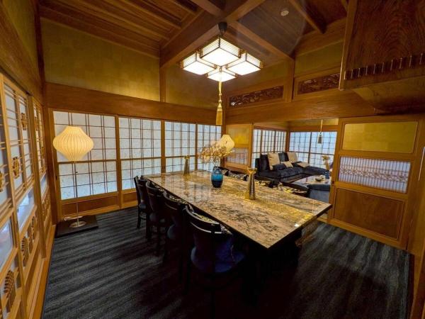 Zdjęcie 9: 一棟貸切宿 藤右衛門 最大16名 屋内バーベキュー サウナ 露天風呂 ジャグジー付 和モダンラグジュアリー邸宅