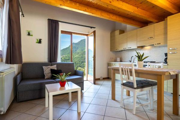 Auf dem Foto ist das Objekt Apartments in Tremosine - Gardasee 22254 in der Stadt Pieve zu sehen.