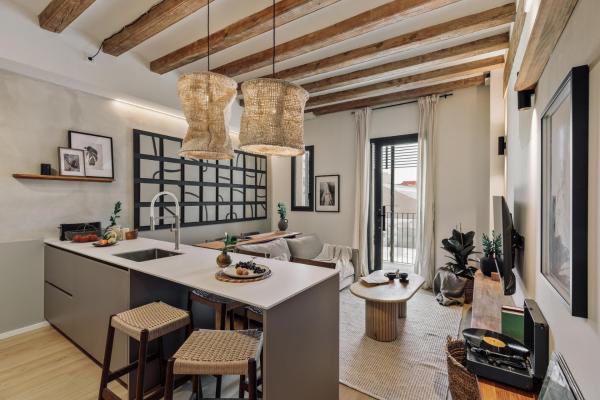 Minchin - 1 bedroom, balcony and pool in Poblenou, Barcelone