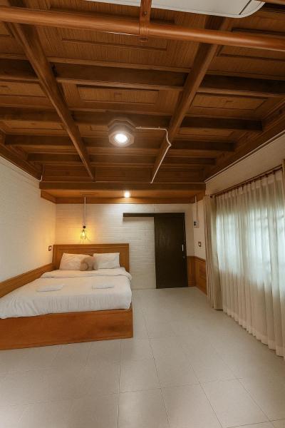 Na zdjęciu widoczny jest obiekt The Keree Resort - Kiriwong เดอะ คีรี รีสอร์ท คีรีวง położony w mieście Khiriwong.