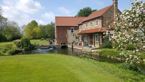 Watermill Farm Cottages - Woodhall Spa