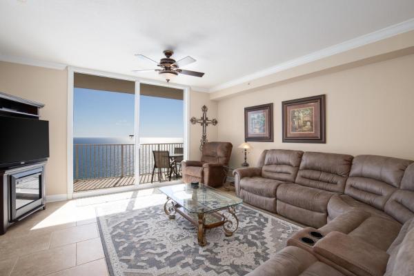 Bilde 1: Sleep in Comfort in The Most Spacious 2 Bedrooms Tidewater Has to Offer