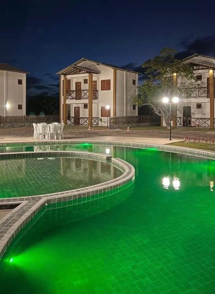 照片显示了位于Atins市的Casa OÁSIS ATINS Cond Village Buna物件。