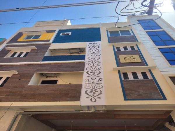 A la foto es mostra l'objecte AK Residency situat a la ciutat de Chennai.