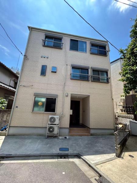 Auf dem Foto ist das Objekt Sun flower Guest house in der Stadt Tokio zu sehen.
