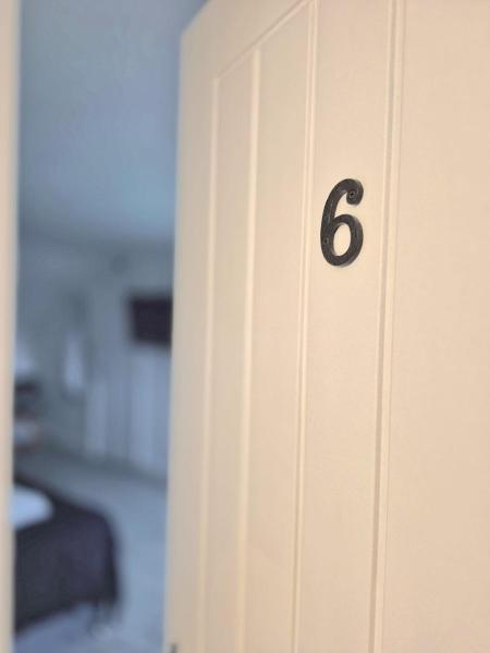 Billede 3: Executive Studio - Modern Comfort in Derby # 6