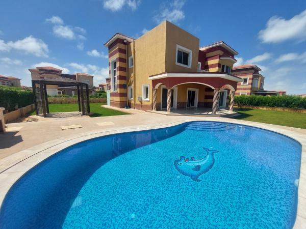 Στη φωτογραφία φαίνεται το αντικείμενο Villa Rosana Northcoast που βρίσκεται στην πόλη Dawwār Şaqr.