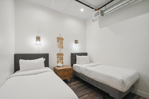 Nella foto è visibile l'oggetto Cowboy Muse | RiNo Art Lofts situato nella città di Denver.