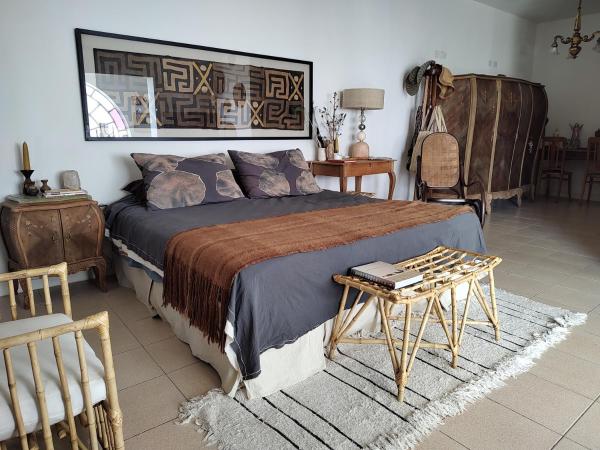 Na zdjęciu widoczny jest obiekt Casa Ecléctica położony w mieście Chumillo.