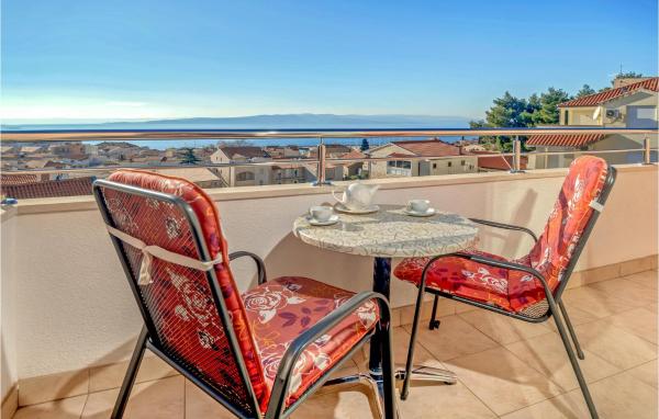 Stunning Apartment In Baska Voda - Baška Voda